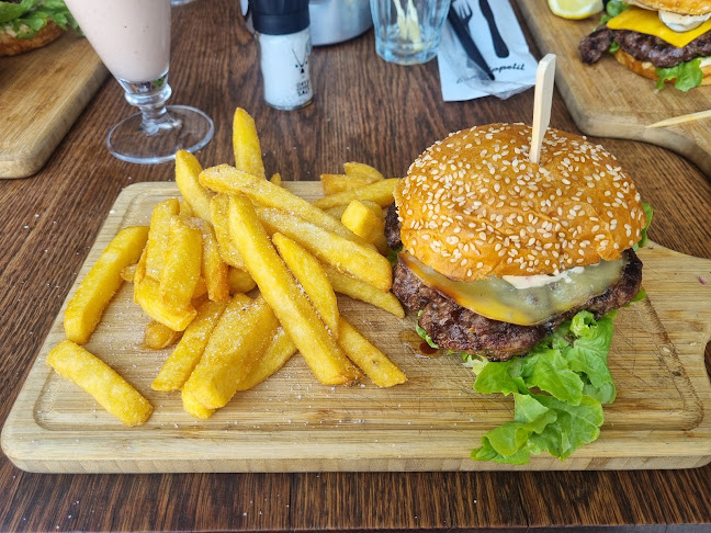 Ribs & Burgers Harvest Place - Hospitality and gastronomy