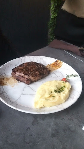 Opinii despre The Village în Pretoria - Hospitality and gastronomy