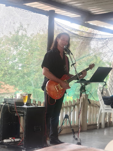 Comentarii opinii despre Moonshadow at the German Club