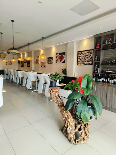 Tian Tian Chinese Restaurant and Sushi Bar - Kempton Park