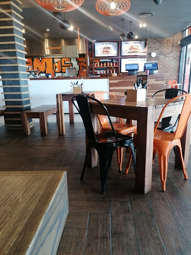 RocoMamas Dolphins Leap - Halaal - Gqeberha