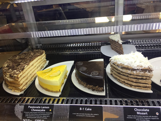 Opinii despre Château Gâteaux Thrupps Centre în Sandton - Hospitality and gastronomy