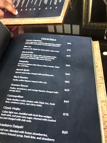 Opinii despre Uhuru Cafe & Wine Emporium în Polokwane - Hospitality and gastronomy