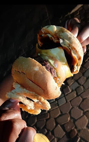 BURGER HUB - Soweto