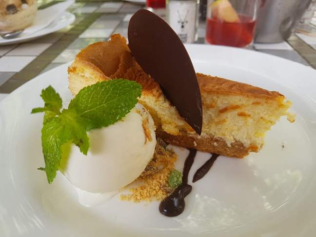 Comentarii opinii despre The Wild Fig Restaurant