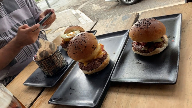 Hudsons - The Burger Joint (Parkhurst)