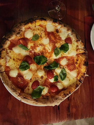 Opinii despre Alfie's Pizzeria and Deli în Pretoria - Hospitality and gastronomy