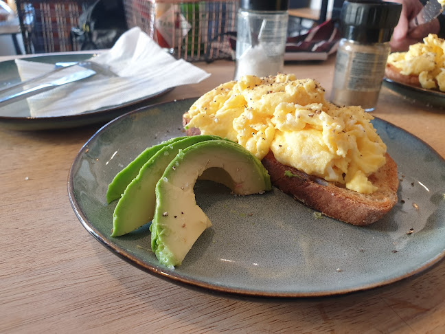 Comentarii opinii despre Tilt Coffee