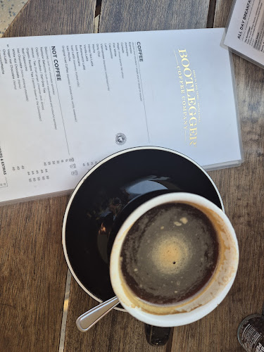 Comentarii opinii despre Bootlegger - Linton's Corner