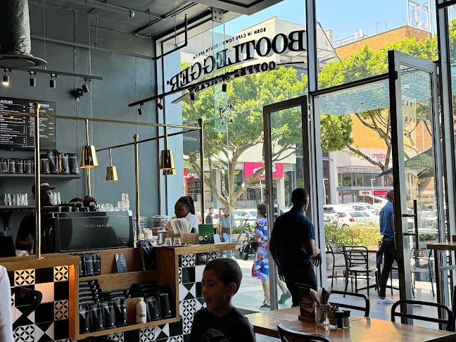 Bootlegger The Zone Halaal - Hospitality and gastronomy