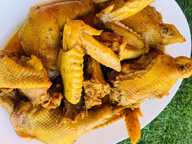 24 Grey St, Queenstown, Komani, 5320