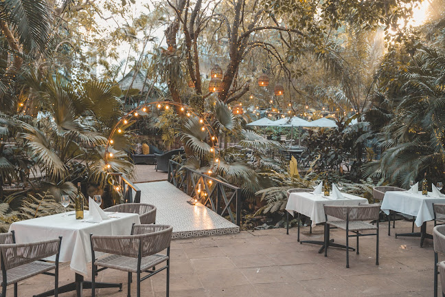 Neighbourhood Cafe & bar