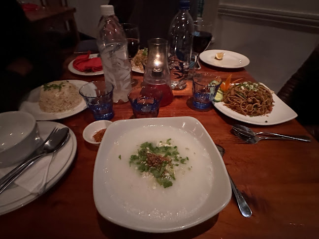 Comentarii opinii despre Yindee's best traditional Thai food in Kloof street dining district