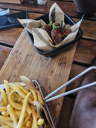 RocoMamas Dolphins Leap - Halaal