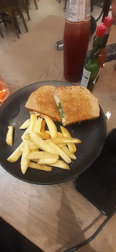 Mugg & Bean - Hospitality and gastronomy