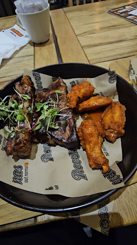 Opinii despre RocoMamas Waterfall Mall în Rustenburg - Hospitality and gastronomy