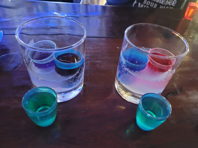 Comentarii opinii despre Club 40