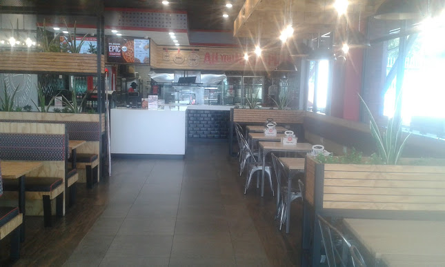 Appletons Village Shopping Centre, Malibongwe Dr, Ferndale, Randburg, 2160