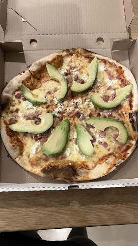 Comentarii opinii despre Carlanga Pizzeria