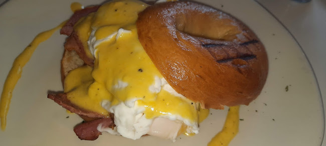 District Cafe - Hospitality and gastronomy