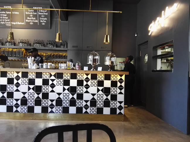 Comentarii opinii despre Bootlegger XS Salt River Halaal