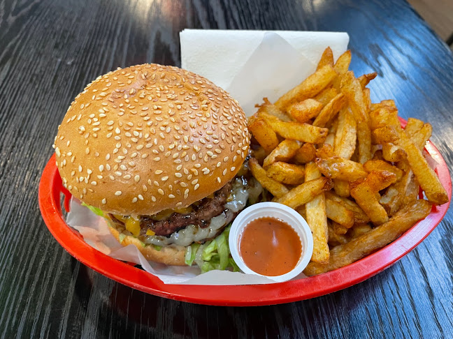 Woodies Burgers - Cape Town