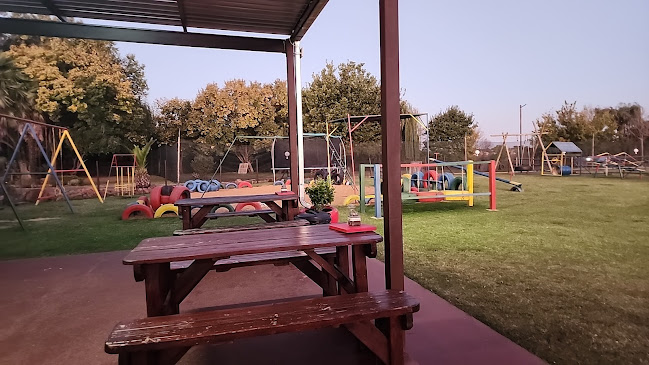 InniDorp Familie Restaurant en Bosvark Bar - Fochville