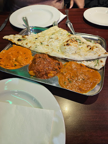 Comentarii opinii despre Banjaara Indian Restaurant & take-away weltevreden park town square