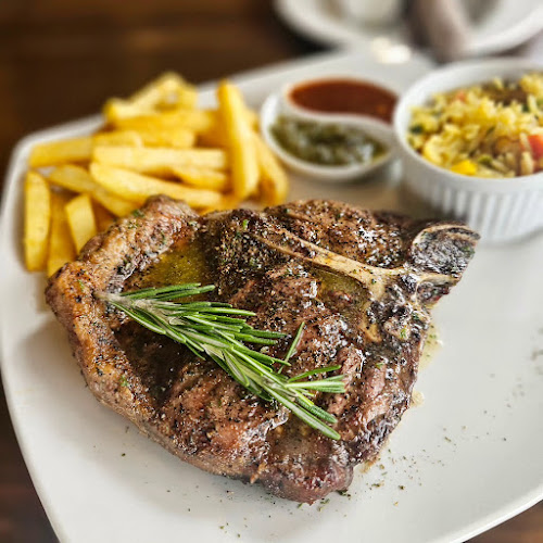 Opinii despre District Cafe în Cape Town - Hospitality and gastronomy