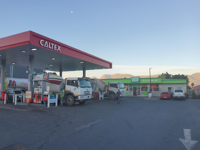 393 Main Rd, Lemoenkloof, Paarl, 7646