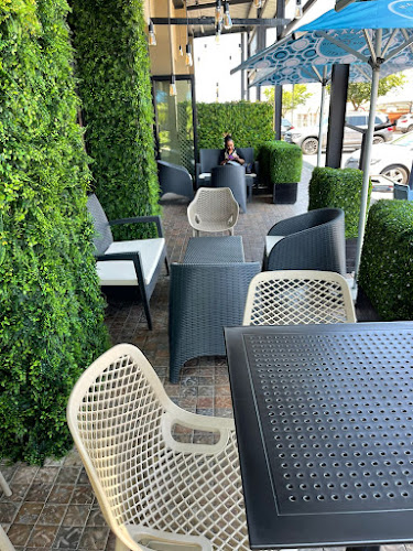 Luxx Restobar - Midrand