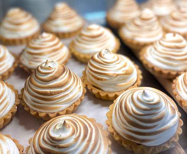 cnr Upper Orange &, Montrose Ave, Oranjezicht, Cape Town, 8001