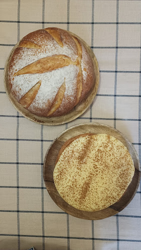 Wally's Coffee on College - Hospitality and gastronomy