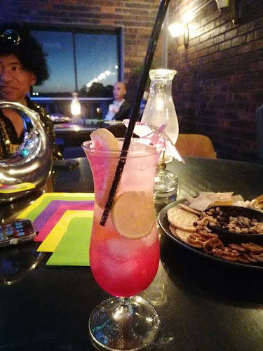 Comentarii opinii despre Nineteen33 Speakeasy Bar & Venue