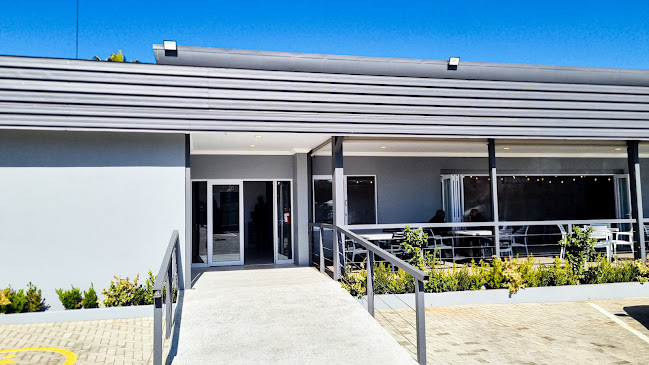 Opinii despre New Age Lounge în Klerksdorp - Hospitality and gastronomy