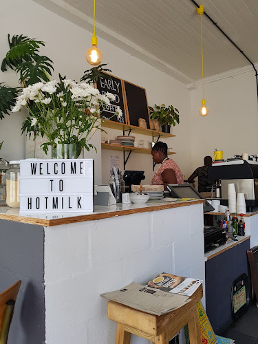 Comentarii opinii despre Hot Milk Coffee Shop
