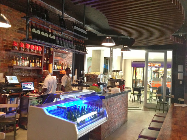 Comentarii opinii despre Tei Avon Schwarma Bistro