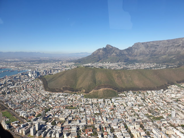 Comentarii opinii despre 98 on Long Mall