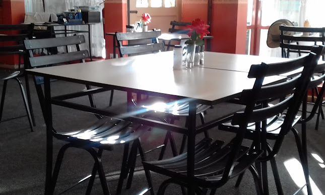 Bee Jay's Restaurant - Hospitality and gastronomy