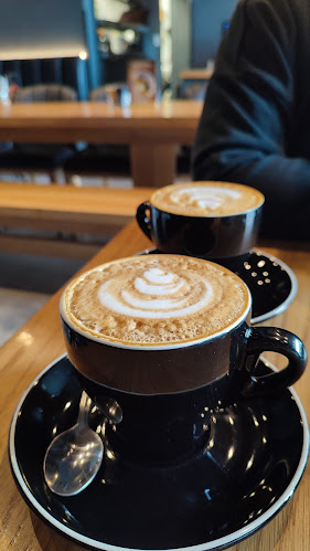 Comentarii opinii despre Bootlegger The Zone Halaal