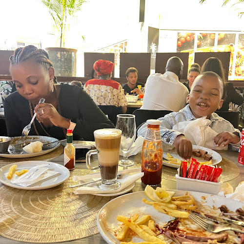 Comentarii opinii despre Menlyn Food Court