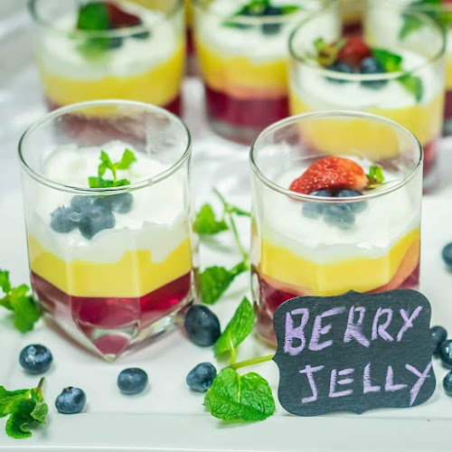 Thandekile Baking & Cooking - Hospitality and gastronomy