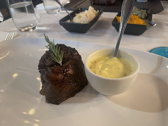 Opinii despre The Hussar Grill Mouille Point în Cape Town - Hospitality and gastronomy