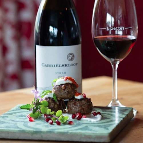 Lizette's Kitchen Bar & Restaurant