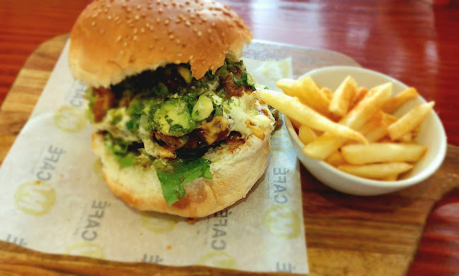 Mountain View Shopping Centre, 14th Ave & Weltevreden Road, Northcliff, Randburg, 2195