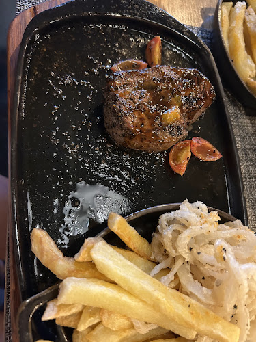 Jackson and Black Grill & Pizzeria | PAARL - Hospitality and gastronomy