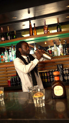 Opinii despre Zsa Zsa Cape Town în Cape Town - Hospitality and gastronomy