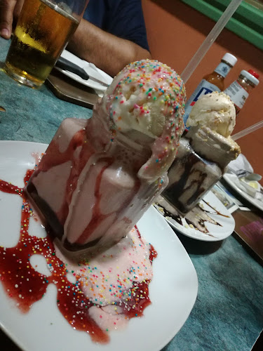 Clippers Bar & Restaurant - Hospitality and gastronomy