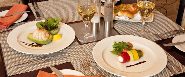 Opinii despre Bernoullis Restaurant în Kempton Park - Hospitality and gastronomy