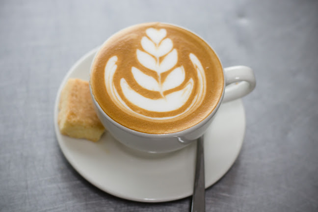 Opinii despre MV's Coffee Shop în Edenvale - Hospitality and gastronomy